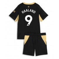 Stroje piłkarskie Manchester City Erling Haaland #9 Koszulka Wyjazdowej dla dzieci 2026-27 Krótki Rękaw (+ szorty)
